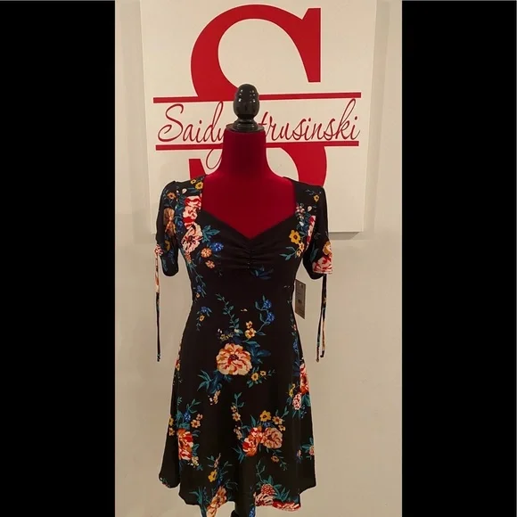 BeBop beautiful black/floral multicolor sweetheart neck dress -size S - Picture 2 of 12